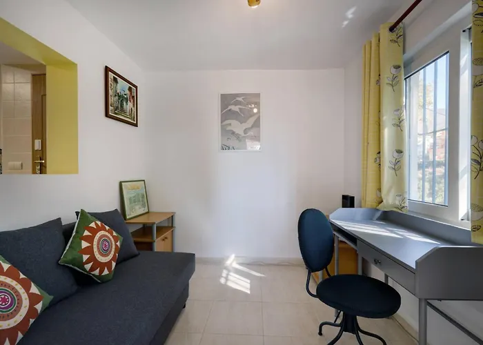 089 Traditional Andalusian 3 Bed With Private Pool 别墅