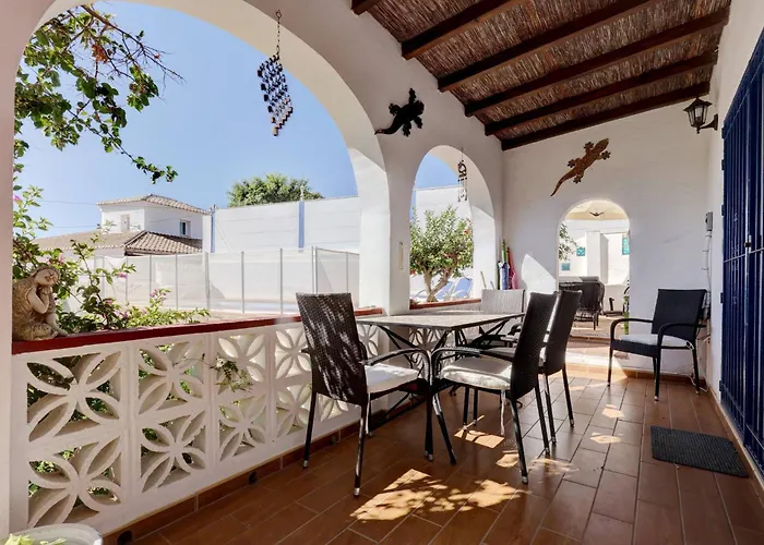 089 Traditional Andalusian 3 Bed With Private Pool *