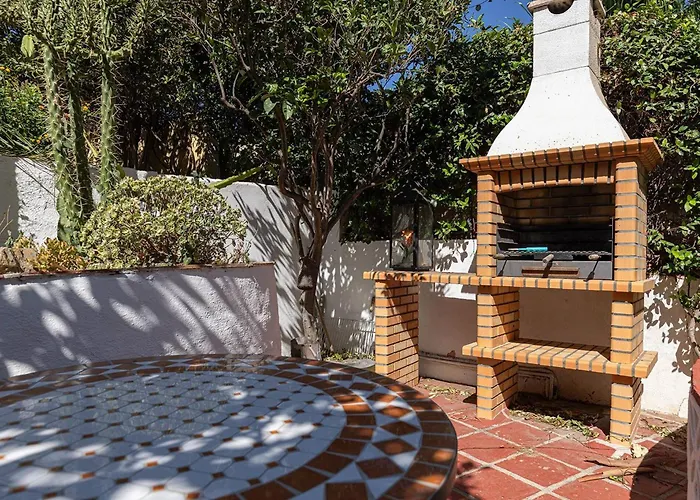 Вілла 089 Traditional Andalusian 3 Bed With Private Pool Фуенхірола