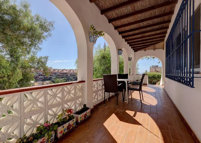 Вілла 089 Traditional Andalusian 3 Bed With Private Pool Фуенхірола