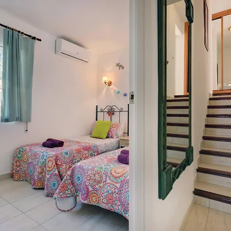 089 Andalusian Style 3 Bed With Office And Private Pool וילה *