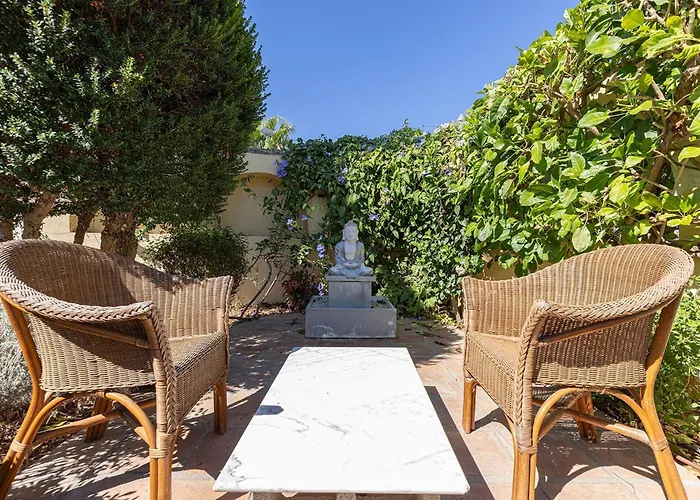 089 Traditional Andalusian 3 Bed With Private Pool Villa *