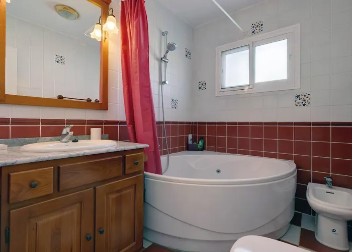 089 Traditional Andalusian 3 Bed With Private Pool