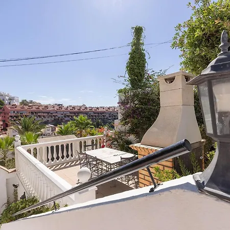 089 Traditional Andalusian 3 Bed With Private Pool Villa *