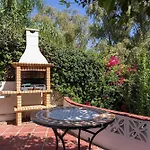 089 Traditional Andalusian 3 Bed With Private Pool Villa *