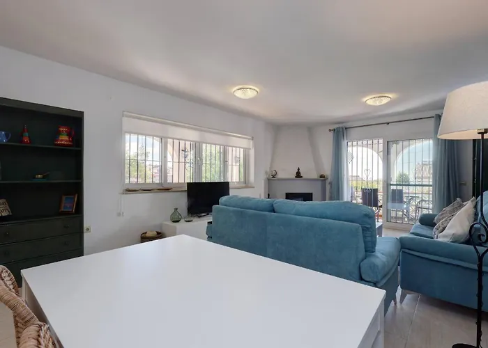 089 Traditional Andalusian 3 Bed With Private Pool フエンヒロラ