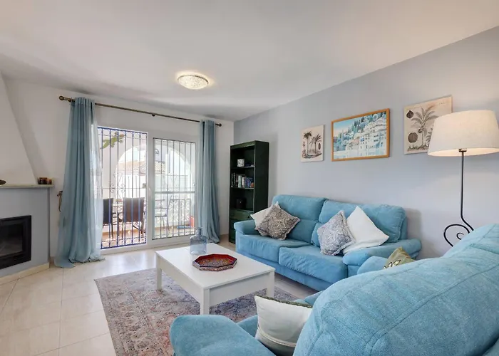 089 Traditional Andalusian 3 Bed With Private Pool ヴィラ